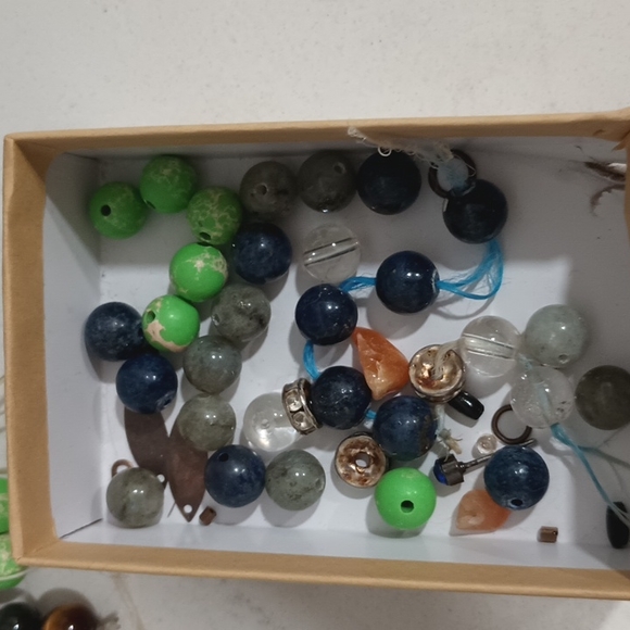 Blue Kyanite , labradite ,tourmaline and tigers eyes Bundle of (5) Bracelets - Picture 8 of 14